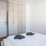 Robi 아파트 *